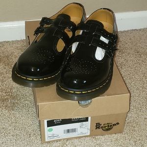 Dr martens mary janes